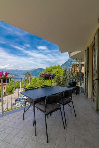 Argegno Apartment | We Lake Como: lake view apartment, feeling home in charming Argegno