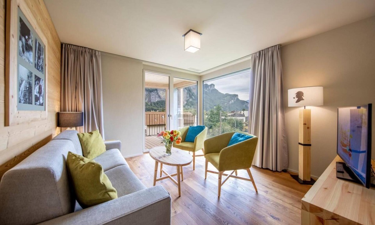 Meiringen Apartment | Wifi, resort center, sauna, terrace, balcony, tv, ski locker, 68-71m², Meiringen-Hasliberg