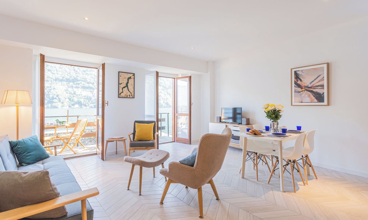 Carate Urio Apartment | Your Private Harbour near Clooney by Rent All .
