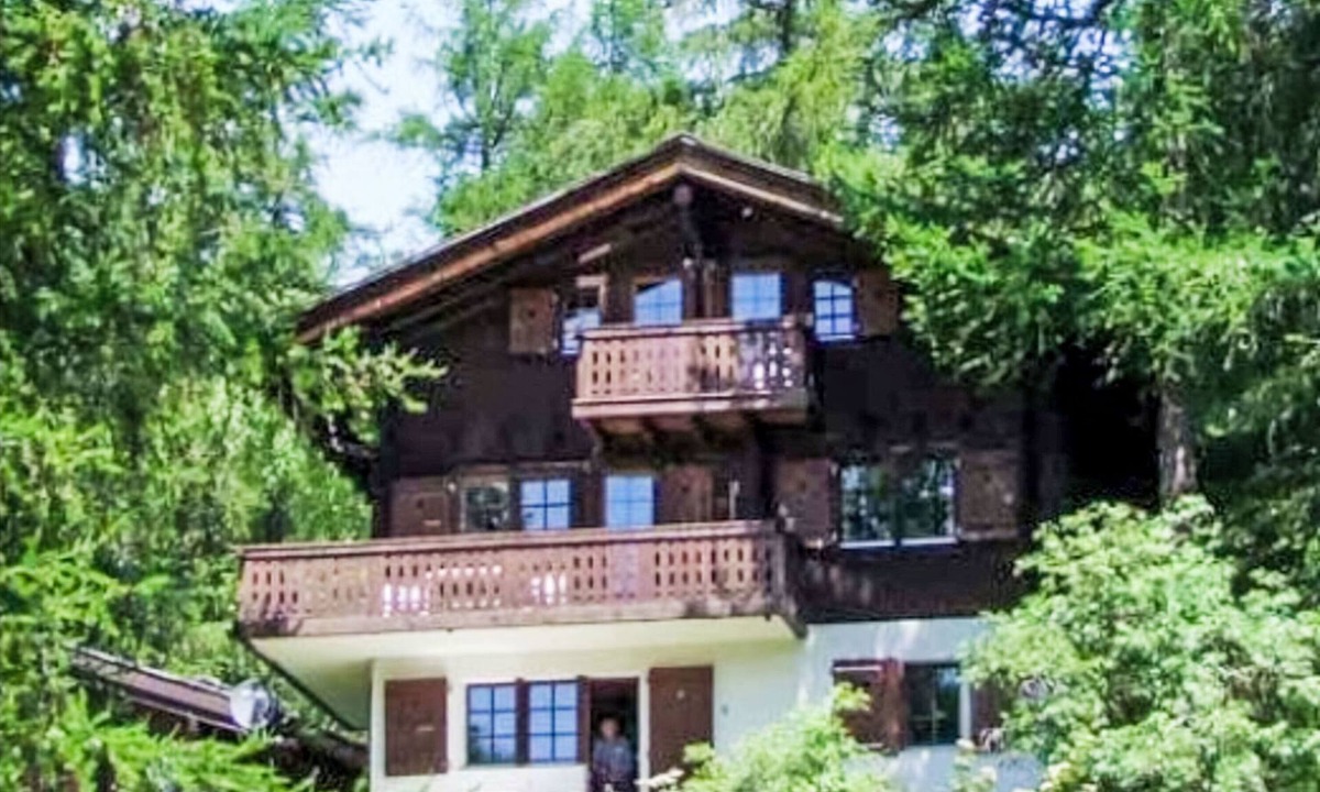 Bellwald Apartment | Zum Hirsch - upper floor by Interhome