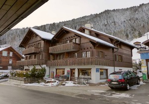 122 m² Apartment ∙ 3 bedrooms ∙ 6 guests