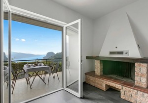 Bellevue Modern Apartment 10, Tremosine, Italy