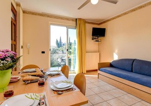 Bilo 4 pax - Apt 6 in Toscolano Maderno
