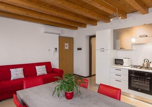 Dimora San Zeno 6 - Modern and functional apartment close to San Zeno Basilica
