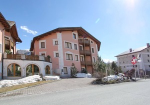 Holiday apartment Zuoz for 1 - 4 persons with 1 bedroom - Holiday apartment