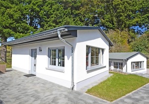 Modern bungalow in Heringsdorf with sauna, garden and close to the beach in Seebad Heringsdorf