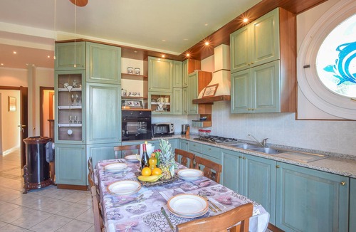 Sensole Apartment | 1 bedroom nice apartment in Monte Isola