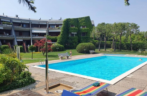 San Martino della Battaglia Apartment | [100mt Lake] Accogliente Appartamento per 6 Persone con Piscina e Parcheggio