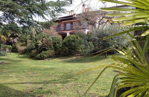 Bosco Apartment | 3 minutes from the lake, with a large terrace and garden