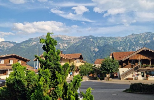 Ringgenberg Apartment | A Post, charming and newly renovated apartment in a historic 1851 house near Interlaken