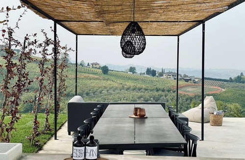 Castagnole delle Lanze Villa | A tranquil villa in the heart of Piedmont.