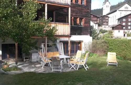 Fiesch Apartment | ABC Ferienwohnung 3 1. OG Nord-Ost Appartement/Fewo, Dusche oder Bad, WC by Interhome