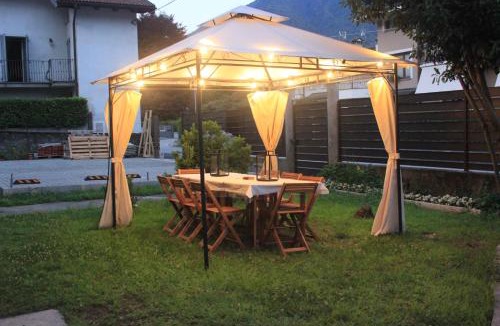 Domodossola House | AgliChalet Erbe Montane-Vasca idromassaggio privata condivisa tra i due chalet, con parcheggio privato e colonnina ricarica auto elettrica con supplemento