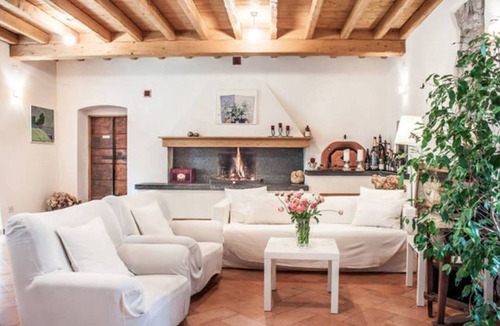 Maggiana Bed & Breakfast | Alla Torre del Barbarossa B&B Foresteria