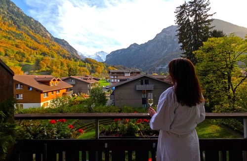 Wilderswil Hotel | Alpenrose Hotel & Gardens