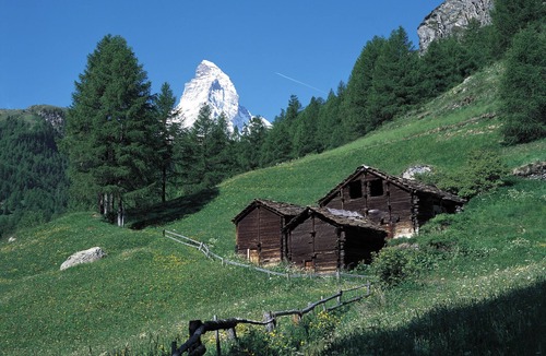 Zermatt House | Alsuki Bellevue Apartment "C by Interhome