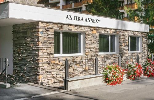 Zermatt House | Annex Antika
