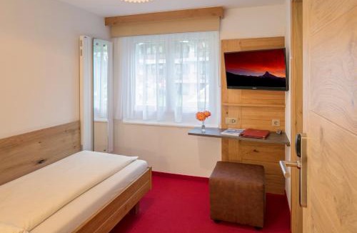 Zermatt House | Annex Antika