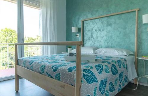 Villaggi Apartment | Apartment La Terrazza' Wohnung mit Seeblick by Interhome