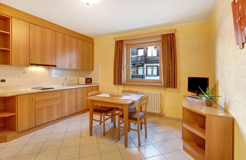 Valtellina Apartment | Apartment 'Al Bait Da Marangona 2' with Mountain View, Shared Garden and Wi-Fi
