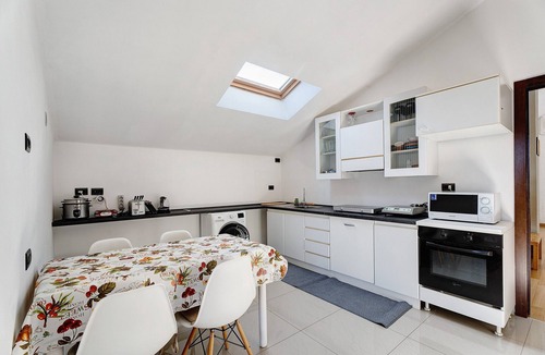 Induno Olona Apartment | Apartment "Azalea" with Mountain View, Shared Pool and Wi-Fi