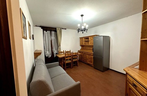 Bardonecchia Apartment | Apartment 'Bardonecchia' with Balcony and Wi-Fi