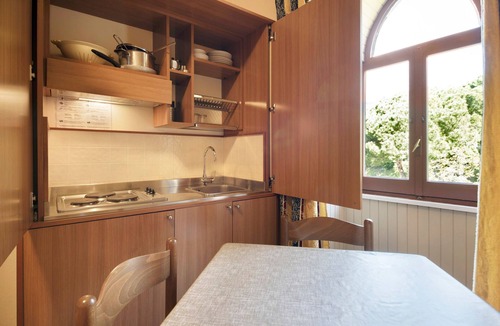 Moneglia Apartment | Apartment Bilocale Moneglia 31 close to the Beach with Shared Pool & Wi-Fi