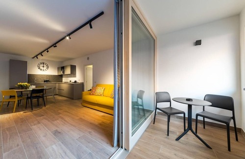 Torbole sul Garda Apartment | Apartment 'Boutique Tiffany' with Balcony, Wi-Fi and Air Conditioning
