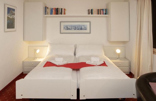 Grindelwald Apartment | Apartment Chalet Abendrot apARTments-6 by Interhome
