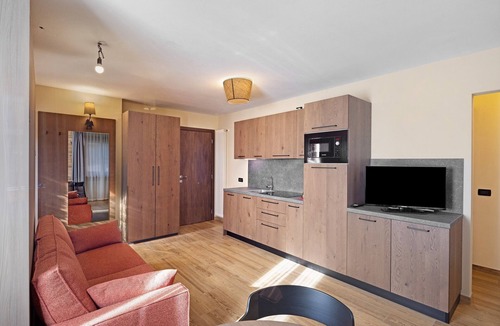San Rocco Apartment | Apartment 'Cràp de la Parè' with Mountain View, Shared Garden and Wi-Fi