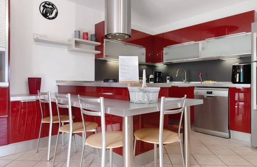 Arcisate Apartment | Apartment 'Da Pablo' with Mountain View, Wi-Fi and Air Conditioning
