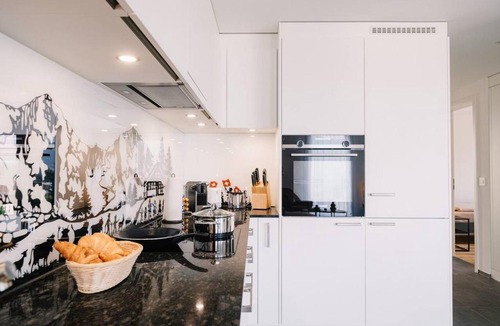 Einigen Apartment | Apartment Eiger with lake and mountain view