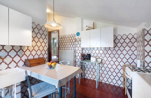 Civenna Apartment | Apartment 'Finestra Sul Lago Bellagio' with Lake View, Private Terrace and Wi-Fi