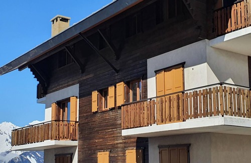 Nendaz Apartment | Apartment for 8 in Veysonnaz