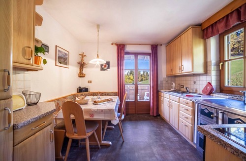 Schenna Apartment | Apartment 'Hoferhof Bergspitze' with Mountain Views, Balcony & Wi-Fi