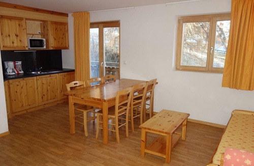 Saint-Pierre-de-Clages Apartment | Apartment in Nendaz near Ski Slopes