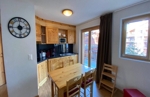 Saint-Pierre-de-Clages Apartment | Apartment in the heart of valley