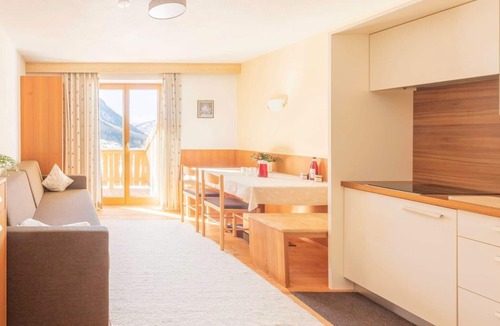 Malles Venosta Apartment | Apartment 'Inner Glieshof St Martin' with Mountain View, Sunny South Balcony & Free Wi-Fi