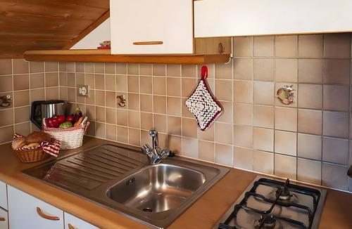 Schenna Apartment | Apartment 'Lechnerhof Edelweiß' with Mountain View, Shared Terrace and Wi-Fi