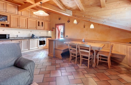 Bormio Apartment | Apartment 'Mansarda Combo' with Mountain View, Balcony and Wi-Fi