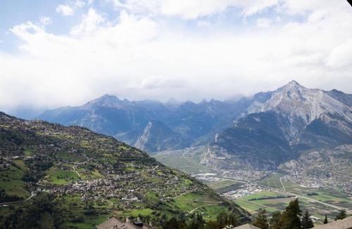 Sion Apartment | Apartment near Cable Car with Valley Views