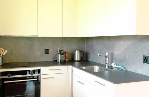 Faulensee Apartment | Apartment Niesen by Interhome