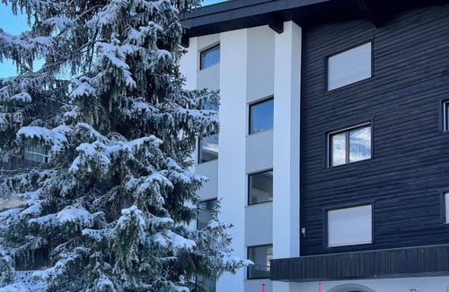 Parpan Apartment | Apartment right next to the ski lift