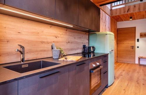 Renon Apartment | Apartment 'Rotwandterhof Bienenstock' with Mountain View, Shared Garden and Wi-Fi