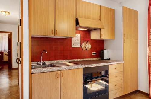 Pracorno Apartment | Apartment 'Trilocale 2' with Shared Garden and Wi-Fi