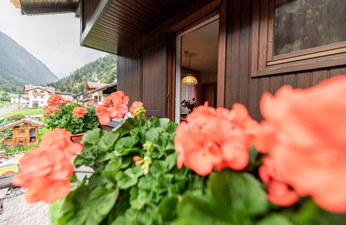 Pracorno Apartment | Apartment 'Trilocale 7' with Shared Garden, Balcony and Wi-Fi