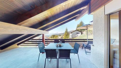 Valbella Apartment | Apartment with Fireplace & Mountain View