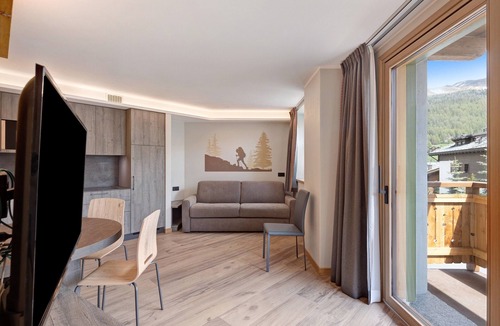 San Rocco Apartment | Apartment "Wood Mountain Planet Suite House" with Mountain View, Wi-Fi & Balcony