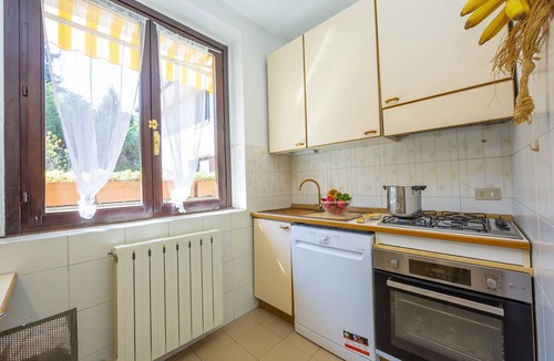 Stresa Apartment | Appartamento Gaya 2BR with Terrace, Stresa, Italy