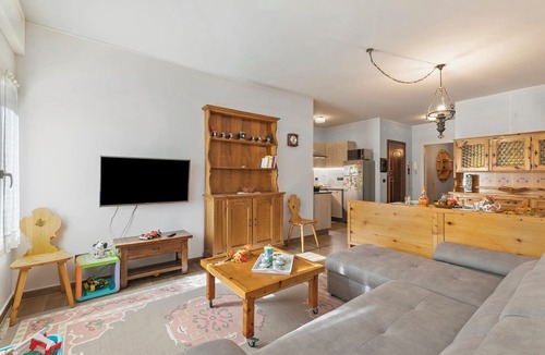Bardonecchia Apartment | Appartamento Il Palazzo with Balcony, Bardonecchia, Italy
